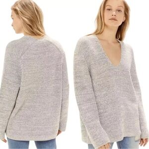Urban Outfitters Oversized V Neck Sweater - Size S EUC